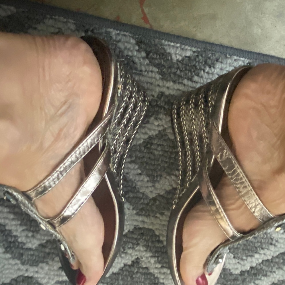 Sandals - Picture 3 of 6